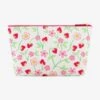 FUL Strawberry Shortcake Heart Trapezoid Cosmetic Bag 2 FUL Strawberry Shortcake Heart Trapezoid Cosmetic Bag -Bioworld Store 33917971 av1
